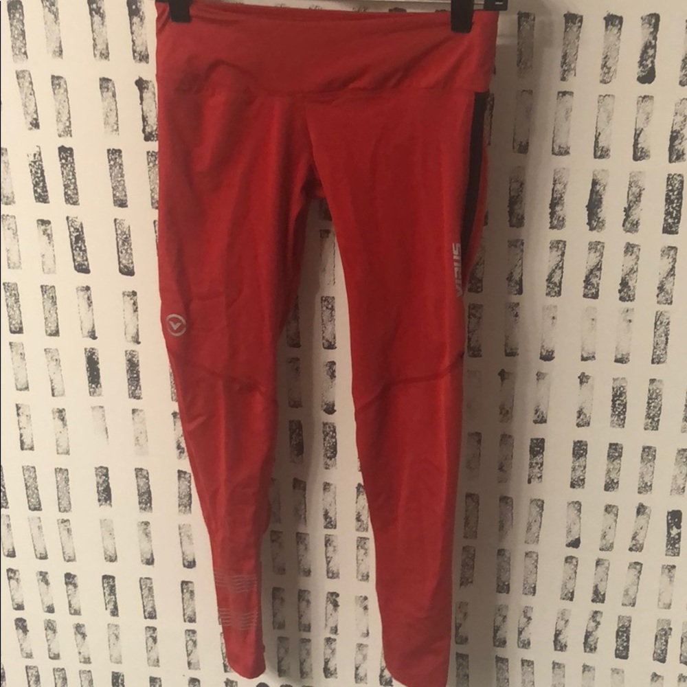 Virus leggings